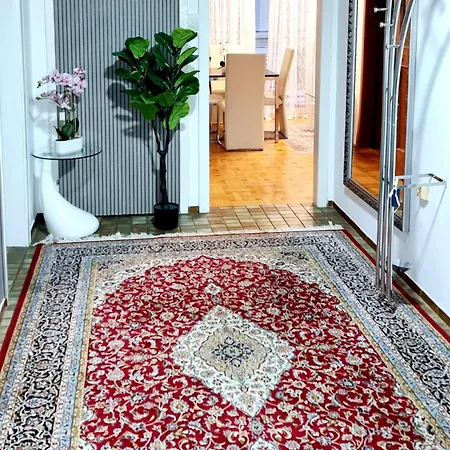 Apartment 3 In - Free Parking - Self Check In *