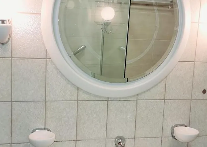 דירה 3 In - Free Parking - Self Check In לינץ