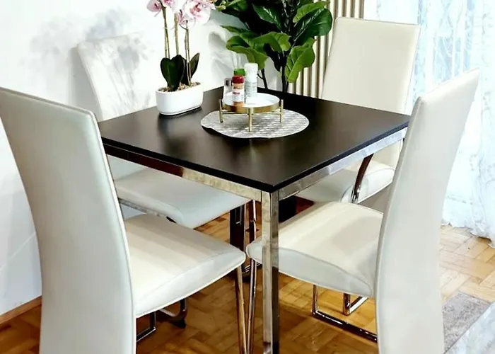 3 In - Free Parking - Self Check In * לינץ